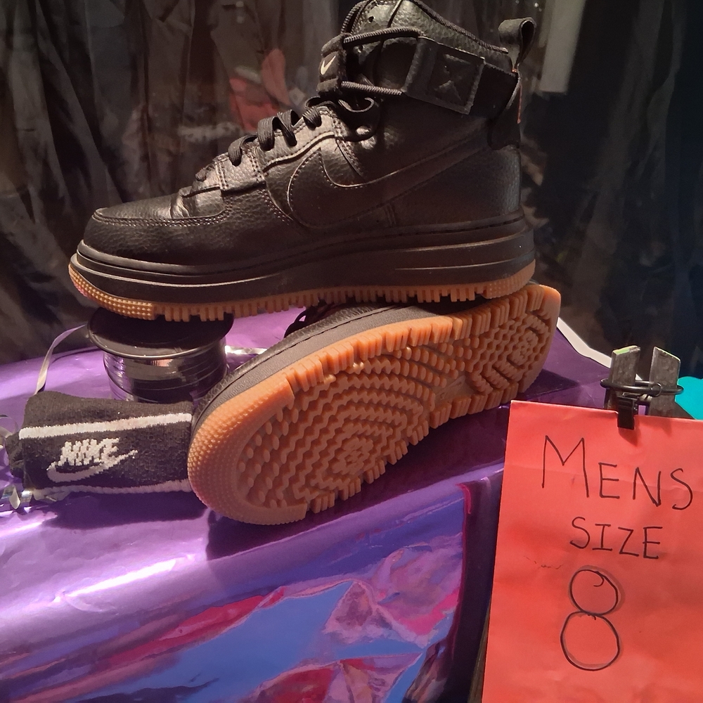 Nike Men's Black High-Top Sneakers